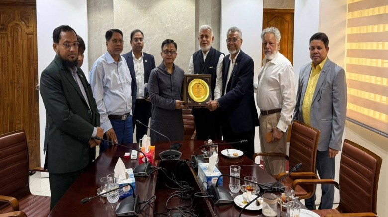 বাণিজ্যমন্ত্রী জনাব খন্দকার আব্দুল মুক্তাদিরের সঙ্গে রিহ্যাব নেতৃবৃন্দের সৌজন্য সাক্ষাৎ